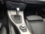 BMW 3-Serie 330i Aut M Pakket! Leder Navi Dak 19"