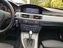 BMW 3-Serie 330i Aut M Pakket! Leder Navi Dak 19"
