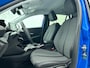 Peugeot e-208 EV Style 50 kWh 136pk Automaat | 3-Fase Laden | Navigatie via Apple Carplay/Android Auto | Climate Control | Cruise Control | Parkeersensoren Achter | DAB Ontvanger | LED Koplampen | Lederen Stuurwiel |