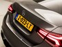 Mercedes-Benz A-klasse 200 Premium Plus AMG Automaat 164Pk (APPLE CARPLAY, PANORAMADAK, BURMESTER, SFEERVERLICHTING, STOELVERWARMING, CAMERA, SPORTSTOELEN, NIEUWE APK, NIEUWSTAAT)