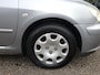 Peugeot 307 XT PREMIUM 1.6i-16V 5-Drs AUTOMAAT (4T) TREKHAAK | Cruise & Climate control | Radio & CD-speler | DEALER ONDERHOUDEN!