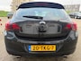 Opel Astra 1.4 Turbo Color Edition met parkeersensoren en navigatie en bluetooth telefoon / media en airco