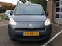 Peugeot Partner XT 120 L1-1.6HDi-16V 75pk 2-zits Navigatie | Bluetooth | AIRCO | 2 ZIJSCHUIFDEUREN | Achterklep met ruit | VLOERPLAAT