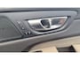 Volvo XC60 2.0 T6 Phev AWD Ultra Dark MY 2026 - 20” Wielen - Panoramadak - Lighting –Head up - H/K Audio - 360 Camera - Alarm - Climate - Full led koplampen –Donkere hemel