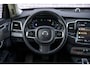 Volvo XC90 2.0 T8 Recharge AWD Ultimate Dark | Long Range | Luchtvering | 22" | Trekhaak | Bowers & Wilkins | Adaptieve Cruise Control | Panoramisch schuif/kanteldak | 360° Camera | Head-Up Display | Geventileerde/Massagestoelen |