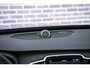 Volvo XC90 2.0 T8 Recharge AWD Ultimate Dark | Long Range | Luchtvering | 22" | Trekhaak | Bowers & Wilkins | Adaptieve Cruise Control | Panoramisch schuif/kanteldak | 360° Camera | Head-Up Display | Geventileerde/Massagestoelen |