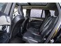 Volvo XC90 2.0 T8 Recharge AWD Ultimate Dark | Long Range | Luchtvering | 22" | Trekhaak | Bowers & Wilkins | Adaptieve Cruise Control | Panoramisch schuif/kanteldak | 360° Camera | Head-Up Display | Geventileerde/Massagestoelen |