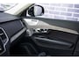 Volvo XC90 2.0 T8 Recharge AWD Ultimate Dark | Long Range | Luchtvering | 22" | Trekhaak | Bowers & Wilkins | Adaptieve Cruise Control | Panoramisch schuif/kanteldak | 360° Camera | Head-Up Display | Geventileerde/Massagestoelen |
