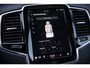 Volvo XC90 2.0 T8 Recharge AWD Ultimate Dark | Long Range | Luchtvering | 22" | Trekhaak | Bowers & Wilkins | Adaptieve Cruise Control | Panoramisch schuif/kanteldak | 360° Camera | Head-Up Display | Geventileerde/Massagestoelen |