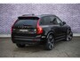 Volvo XC90 2.0 T8 Recharge AWD Ultimate Dark | Long Range | Luchtvering | 22" | Trekhaak | Bowers & Wilkins | Adaptieve Cruise Control | Panoramisch schuif/kanteldak | 360° Camera | Head-Up Display | Geventileerde/Massagestoelen |
