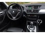 BMW X1 SDrive20i Upgrade Edition Sport Aut. | Panorama | Sportstoelen | Stoelverwarming | Facelift | Xenon | Trekhaak | Orig. NL |
