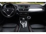 BMW X1 SDrive20i Upgrade Edition Sport Aut. | Panorama | Sportstoelen | Stoelverwarming | Facelift | Xenon | Trekhaak | Orig. NL |