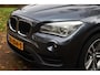 BMW X1 SDrive20i Upgrade Edition Sport Aut. | Panorama | Sportstoelen | Stoelverwarming | Facelift | Xenon | Trekhaak | Orig. NL |
