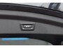 BMW X2 sDrive20i | Panodak | Sportstoelen | Camera | Trekhaak | Stoelverwarming