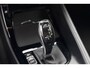 BMW X2 sDrive20i | Panodak | Sportstoelen | Camera | Trekhaak | Stoelverwarming