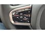 Volvo XC60 2.0 T8 Plug-in hybrid AWD Ultra Dark Zeer Compleet - MY 2026 - Luchtvering - 21” Wielen - Panorama dak - Lighting –Head up - B&W Audio - 360 Cam - Alarm - Climate - Privacy Glass – Geluidsisolerend glas
