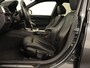 BMW 3-Serie 320i M Sport | Panoramadak | Head-Up | Leder | Stoel & achterbankverwarming | Trekhaak | Full LED | Navigatie | 19'' | Camera | Climate control