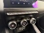 Renault Clio 1.3 TCe Initiale Paris | Super luxe uitvoering | Trekhaak | Nav | Achteruitrijcamera | Stoelverwarming |