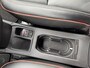 Renault Clio 1.3 TCe Initiale Paris | Super luxe uitvoering | Trekhaak | Nav | Achteruitrijcamera | Stoelverwarming |