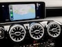 Mercedes-Benz A-klasse 200 AMG Sport Automaat 164Pk (GROOT NAVI, APPLE CARPLAY, CAMERA, STOELVERWARMING, CLIMATE, SPORTSTOELEN, NIEWE APK, NIEUWSTAAT)