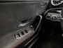 Mercedes-Benz A-klasse 200 AMG Sport Automaat 164Pk (GROOT NAVI, APPLE CARPLAY, CAMERA, STOELVERWARMING, CLIMATE, SPORTSTOELEN, NIEWE APK, NIEUWSTAAT)