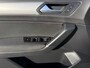 Volkswagen Touran 1.2 TSI Business 7 Persoons Panoramadak Camera Navi Stoelverwarming Clima PDC Cruise Trekhaak 17" Velgen