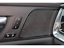 Volvo S60 Recharge T8 AWD R-Design - Panorama/schuifdak - IntelliSafe Assist - 360º Camera - Harman/Kardon audio - Adaptieve LED koplampen - Verwarmde voorstoelen & stuur - Parkeersensoren voor & achter - Elektr. bedienb. voorstoelen met geheugen - 19' LMV