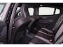 Volvo S60 Recharge T8 AWD R-Design - Panorama/schuifdak - IntelliSafe Assist - 360º Camera - Harman/Kardon audio - Adaptieve LED koplampen - Verwarmde voorstoelen & stuur - Parkeersensoren voor & achter - Elektr. bedienb. voorstoelen met geheugen - 19' LMV