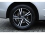 Volvo XC60 2.0 T5 Inscription | Head up display | Panoramisch schuif- /kanteldak | Verwarmde voorstoelen | Extra getint glas | Adaptive cruise control | Elektrisch inklapbare trekhaak | Achteruitrijcamera |