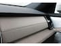 Volvo XC90 2.0 T8 Plug-in hybrid AWD Ultra Bright | Cardomon Nappa leder | Trekhaak | Headup Display | Luchtvering | Bowers & Wilkins | 6,4KW Boordlader | One Pedal Drive | Stoelmassage | Stoelventilatie | Driver Assistance | Driver Awareness | Getinte ramen achter | Elektrisch verstelbare voorstoelen met geheugen | 22 Inch | Visual Park Assist |  Full Led | Panoramadak | Draadloos opladen telefoon | Google Maps | Google Assistant | Blis | Adaptieve Cruise Control