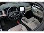Volvo XC90 2.0 T8 Plug-in hybrid AWD Ultra Bright | Cardomon Nappa leder | Trekhaak | Headup Display | Luchtvering | Bowers & Wilkins | 6,4KW Boordlader | One Pedal Drive | Stoelmassage | Stoelventilatie | Driver Assistance | Driver Awareness | Getinte ramen achter | Elektrisch verstelbare voorstoelen met geheugen | 22 Inch | Visual Park Assist |  Full Led | Panoramadak | Draadloos opladen telefoon | Google Maps | Google Assistant | Blis | Adaptieve Cruise Control