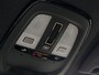 Volvo EC40 Extended Range Plus Black Edition | Panoramadak | Verwarmbare voorstoelen&stuurwiel | Apple carplay/Android auto | Premium audio by Harman Kardon | Adaptieve cruise control | Keyless entry/start | Elektrisch verstelbare voorstoelen