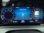 Volkswagen Golf 1.0 eTSI Life | 110 PK | Automaat | Camera | Navigatie | Carplay | Climatronic (Automatische Airco) | 3-Zone Airco |