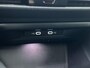 Volkswagen Golf 1.0 eTSI Life | 110 PK | Automaat | Camera | Navigatie | Carplay | Climatronic (Automatische Airco) | 3-Zone Airco |