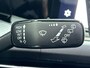Volkswagen Golf 1.0 eTSI Life | 110 PK | Automaat | Camera | Navigatie | Carplay | Climatronic (Automatische Airco) | 3-Zone Airco |