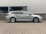 Toyota Corolla 1.8 Hybrid Dynamic - Apple CarPlay - Achteruitrijcamera - Trekhaak