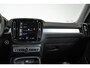 Volvo XC40 T2 Automaat Momentum | Stoelverwarming | Navigatie | Parkeersensoren voor + achter | Parkeercamera | Verwarmbaar stuurwiel | 23.126km! | Apple carplay/Android auto | Volvo on Call