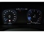 Volvo XC40 T2 Automaat Momentum | Stoelverwarming | Navigatie | Parkeersensoren voor + achter | Parkeercamera | Verwarmbaar stuurwiel | 23.126km! | Apple carplay/Android auto | Volvo on Call