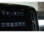 Volvo XC40 T2 Automaat Momentum | Stoelverwarming | Navigatie | Parkeersensoren voor + achter | Parkeercamera | Verwarmbaar stuurwiel | 23.126km! | Apple carplay/Android auto | Volvo on Call
