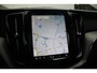 Volvo XC60 T6 Plug-in hybrid AWD Ultra Dark | Adaptive Cruise & Pilot Assist | Panoramisch Schuif-/Kanteldak | Semi- Elektrische Trekhaak | 360-Camera | Harman Kardon Premium Audio | Draadloze Telefoonlader