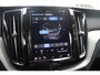 Volvo XC60 T6 Plug-in hybrid AWD Ultra Dark | Adaptive Cruise & Pilot Assist | Panoramisch Schuif-/Kanteldak | Semi- Elektrische Trekhaak | 360-Camera | Harman Kardon Premium Audio | Draadloze Telefoonlader