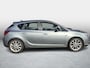 Opel Astra 1.4 Turbo Sport 1e Eigenaar / Zicht-pakket /  Licht-pakket / Stoelverwarming / Stuurverwarming /