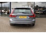 Volvo V90 2.0 T4 Momentum , Automaat, Leder, Trekhaak, Dakrails, Navi, Stoel/Stuurverwarming, Camera, Adap.Cruise, Apple Carplay & Android Auto, Clima, Bluetooth,