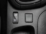 Renault Clio Estate TCe 90pk Limited | Eerste Eigenaar | Volledig Dealer onderhouden | Navigatie | Parkeersensoren achter | lm velgen | Cruise control |