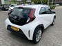 Toyota Aygo X PLAY NL-AUTO 5-DEURS APPLE/ANDROID BLUETOOTH AD-CRUISE CAMERA