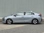 Hyundai Ioniq 1.6 GDi Comfort / Automaat / Parkeersensoren Voor + Achter / Achteruitrijcamera / Adaptieve Cruise Control / Bluetooth / Navigatie / Climate Control / Apple CarPlay & Android Auto / Origineel Nederlands / Dealer Onderhouden /