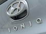 Hyundai Ioniq 1.6 GDi Comfort / Automaat / Parkeersensoren Voor + Achter / Achteruitrijcamera / Adaptieve Cruise Control / Bluetooth / Navigatie / Climate Control / Apple CarPlay & Android Auto / Origineel Nederlands / Dealer Onderhouden /