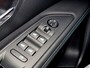 Peugeot 3008 1.2 Allure Pack Business Automaat / Elektrische Achterklep / Stoelverwarming / 360 Graden Camera / Navigatie / Stoelverwarming / DAB / Parkeersensoren / Apple CarPlay/Android Auto / Lichtmetalen Velgen /