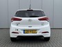 Hyundai i20 1.2 HP i-Motion Premium Glazen schuif-kanteldak / Dealer onderhouden / Vierseizoensbanden / Climate Control / Cruise Control / Licht en Regensensor/  Pakeersensoren voor + achter