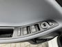 Hyundai i20 1.2 HP i-Motion Premium Glazen schuif-kanteldak / Dealer onderhouden / Vierseizoensbanden / Climate Control / Cruise Control / Licht en Regensensor/  Pakeersensoren voor + achter